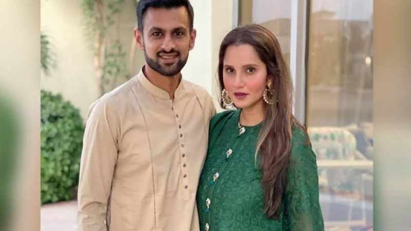 Shoaib-Sania couple together amid rumors of separation!