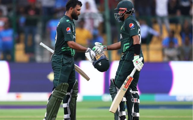 न्यूजीलैंड के जीत के बाद भी Pakistan के पास है बड़ा मौका इस तरह सेमीफाइनल में पहुंच सकती है बाबर की सेना