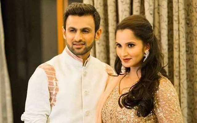 Sania Mirza’s sister confirms divorce with Shoaib Malik, requests for respecting family privacy