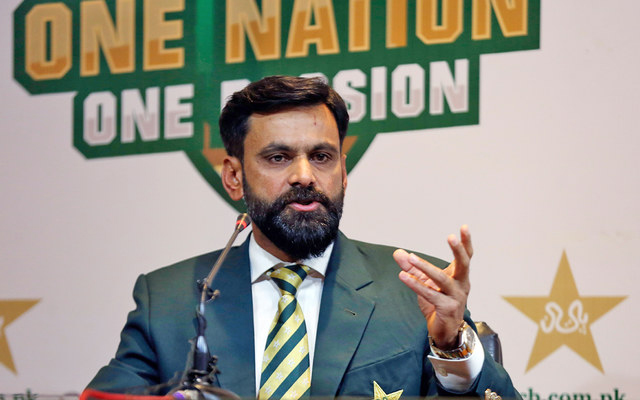 Mohammad Hafeez threatens PCB after being laid off as team director